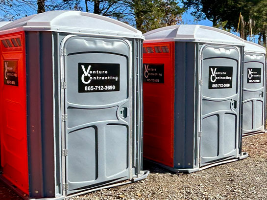 portable-restrooms-gallery-1-venture-contracting